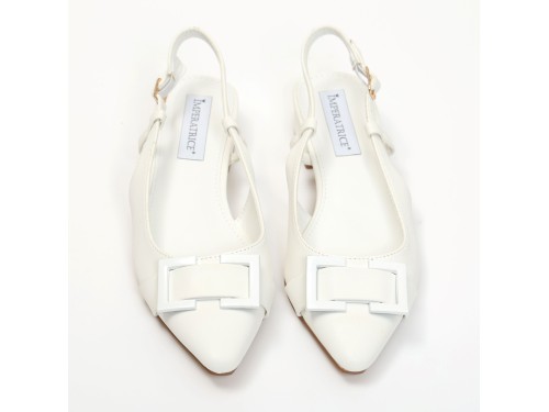 Ballerine slingback in simil pelle con dettaglio sulla punta