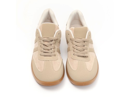 Sneakers in simil pelle scamosciata