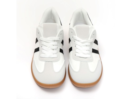 Sneakers in simil pelle scamosciata