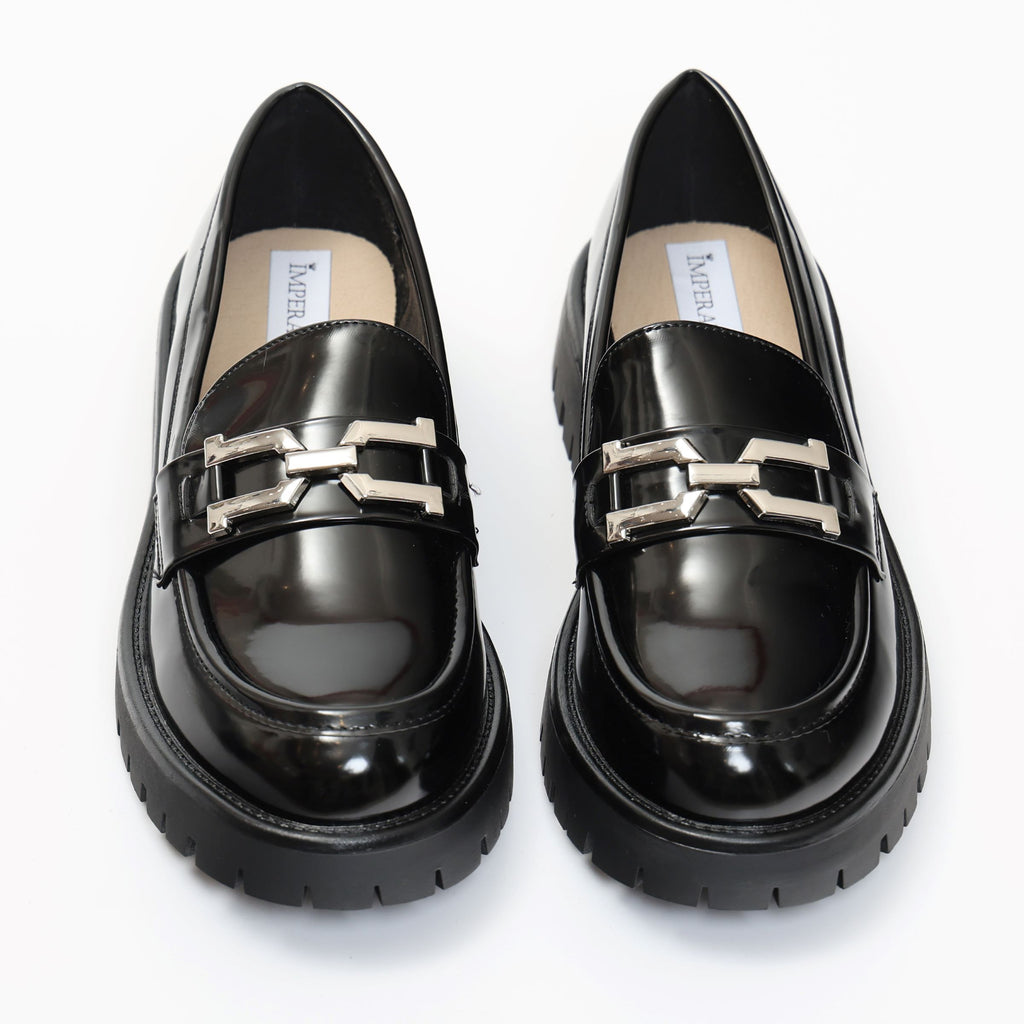 Mocassini in simil pelle verniciata platform con applicazione color argento- Art.BP162115