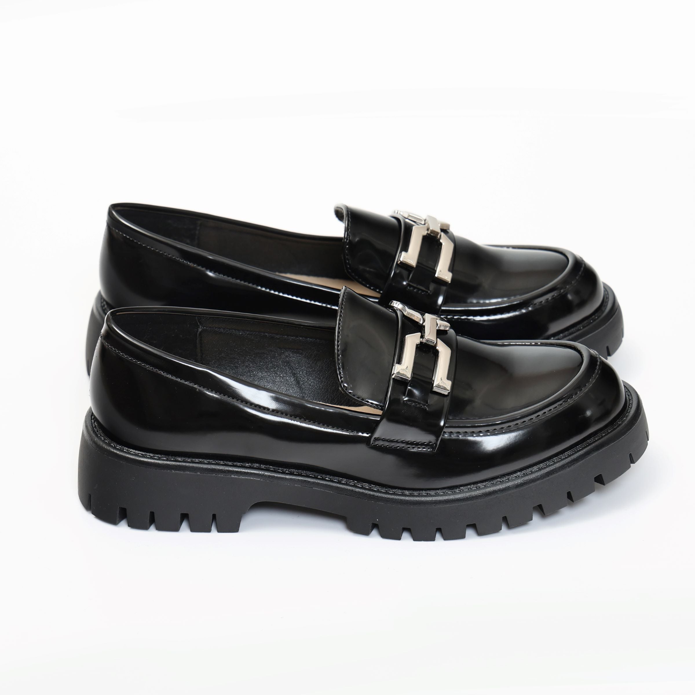 Mocassini in simil pelle verniciata platform con applicazione color argento- Art.BP162115