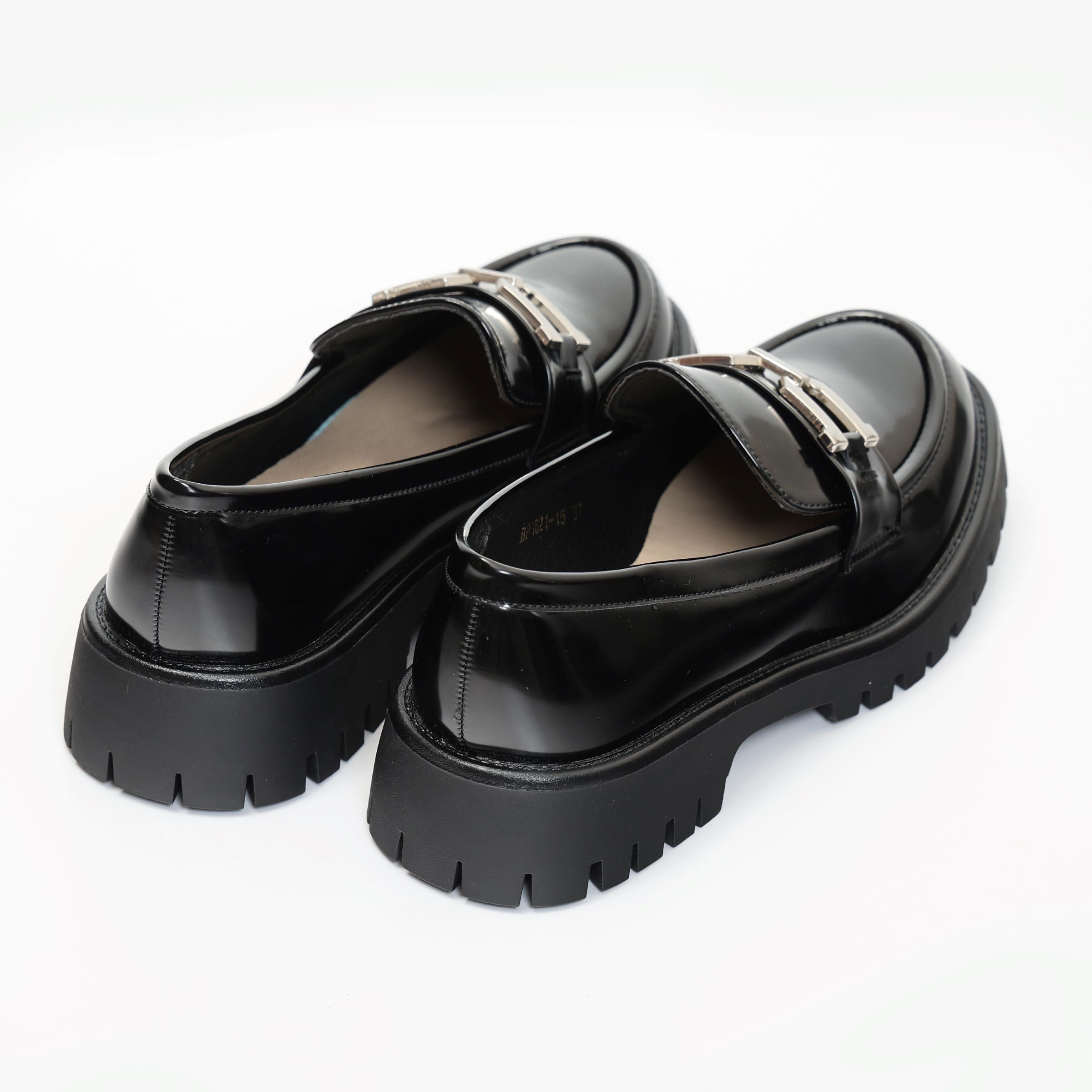 Mocassini in simil pelle verniciata platform con applicazione color argento- Art.BP162115