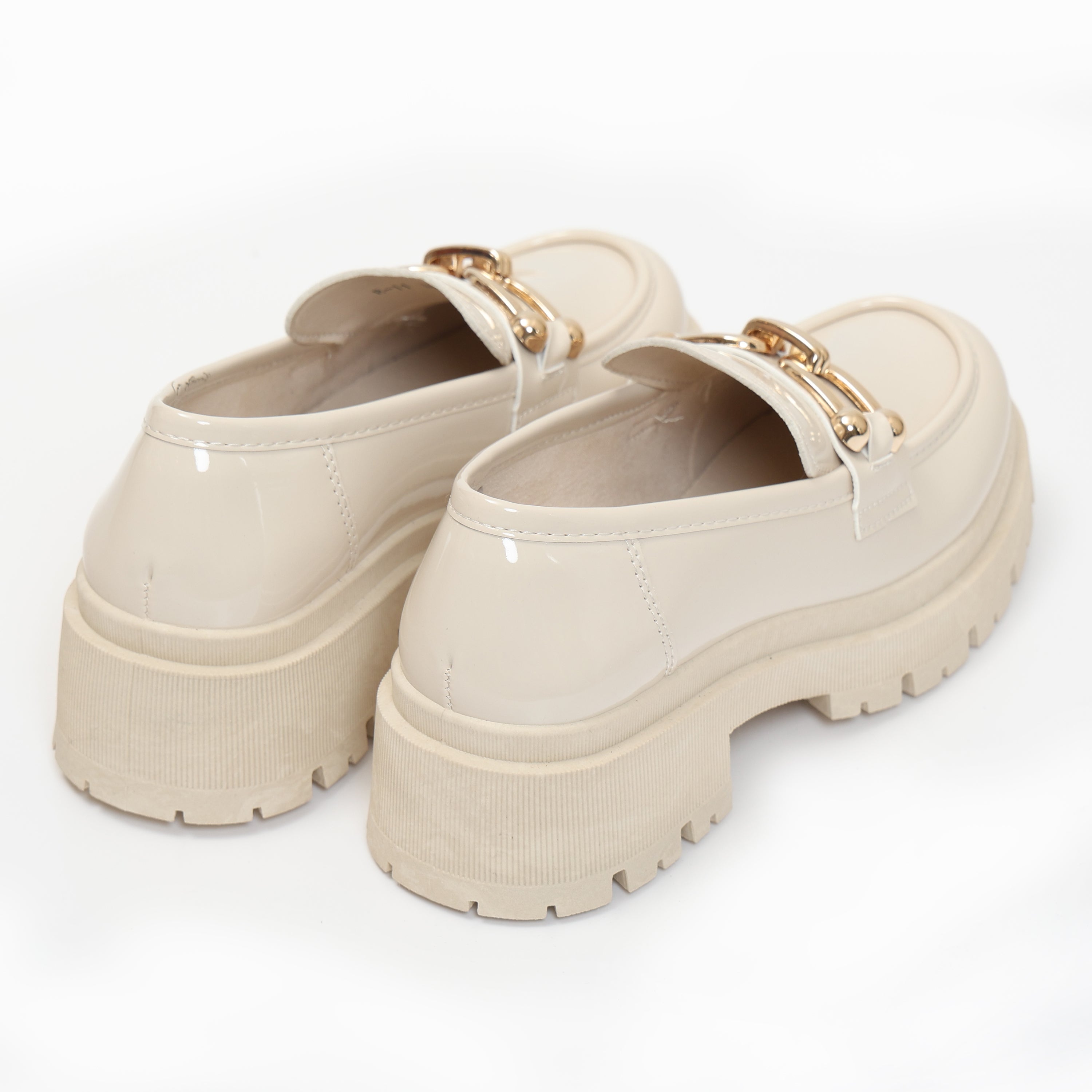 Mocassini platform in simil pelle verniciata con dettaglio color oro- Art.R11