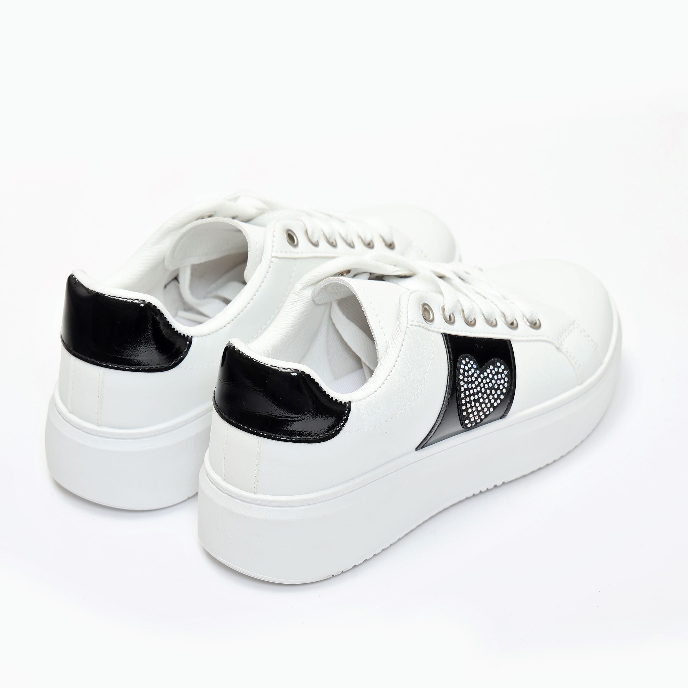 Sneakers in simil pelle con dettaglio strass- Art.BK514