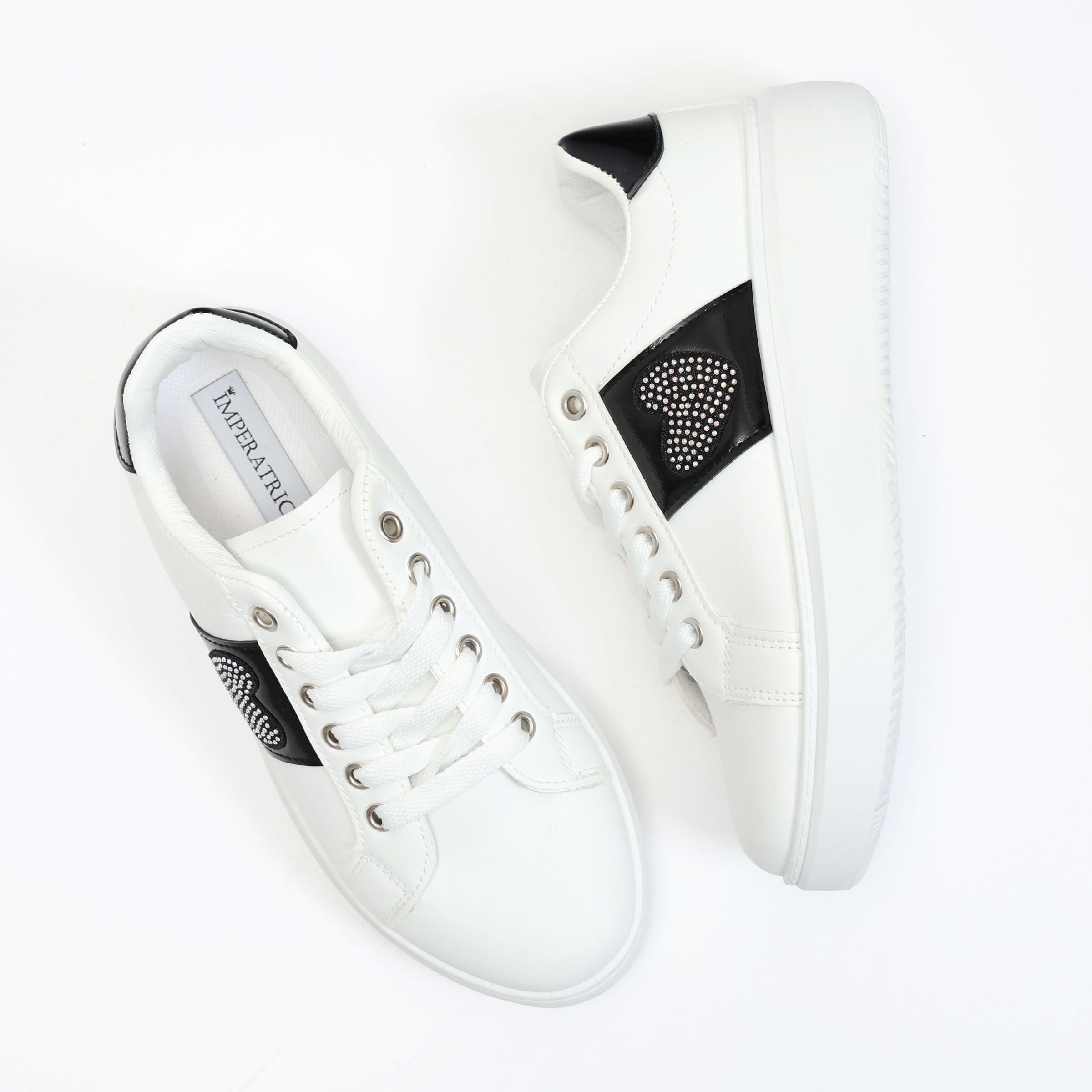 Sneakers in simil pelle con dettaglio strass- Art.BK514