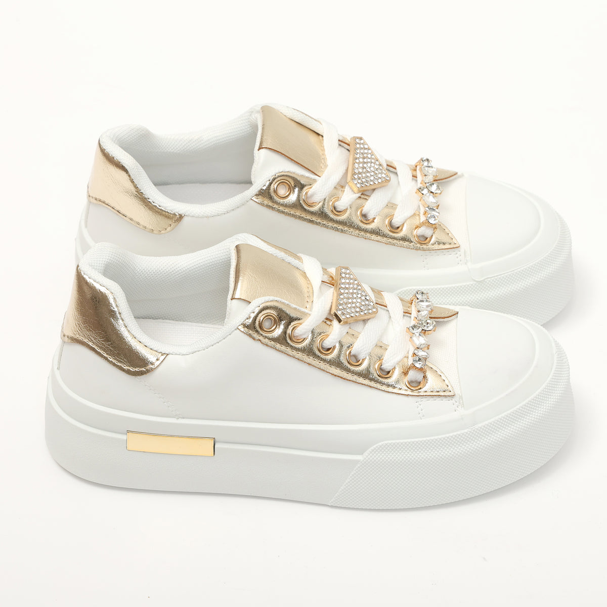 Sneakers in simil pelle con dettagli gioiello- Art.SP532