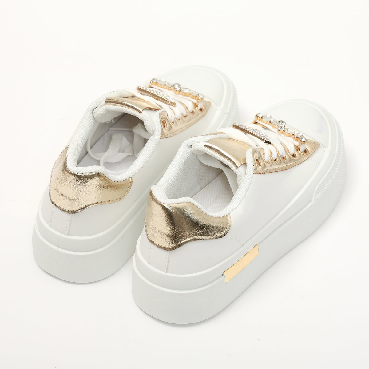 Sneakers in simil pelle con dettagli gioiello- Art.SP532