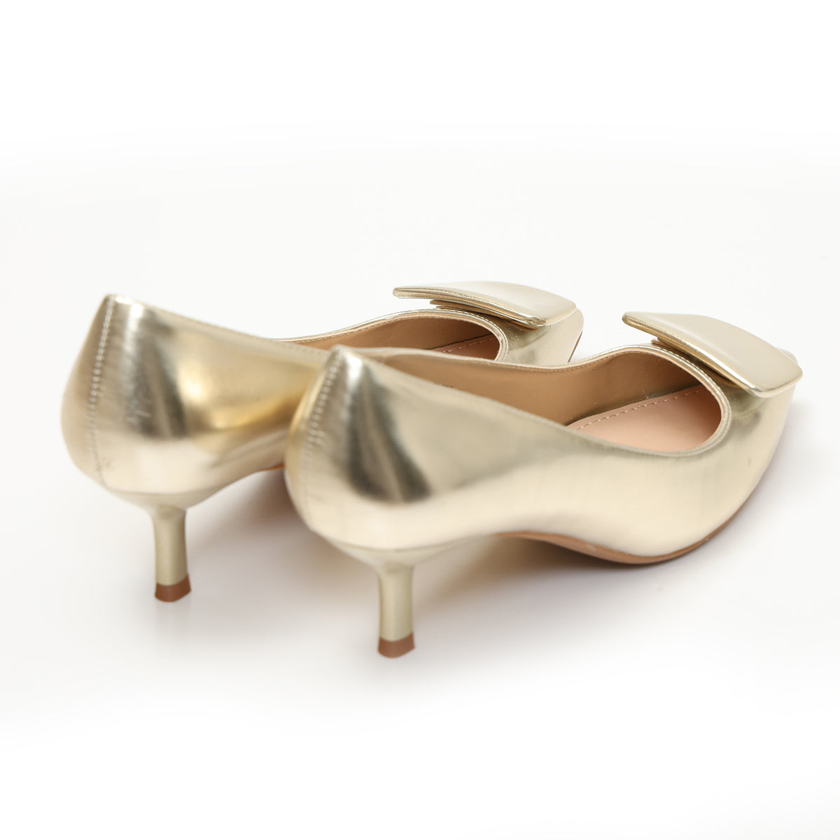 Dècolletè pumps in simil pelle con tacco basso e dettaglio sulla punta- Art.SP550