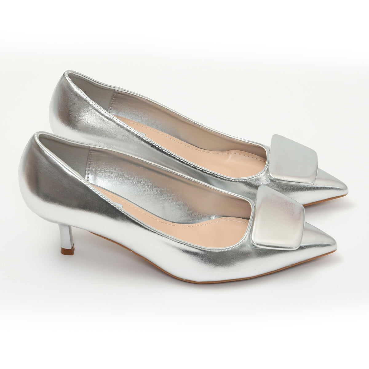 Dècolletè pumps in simil pelle con tacco basso e dettaglio sulla punta- Art.SP550