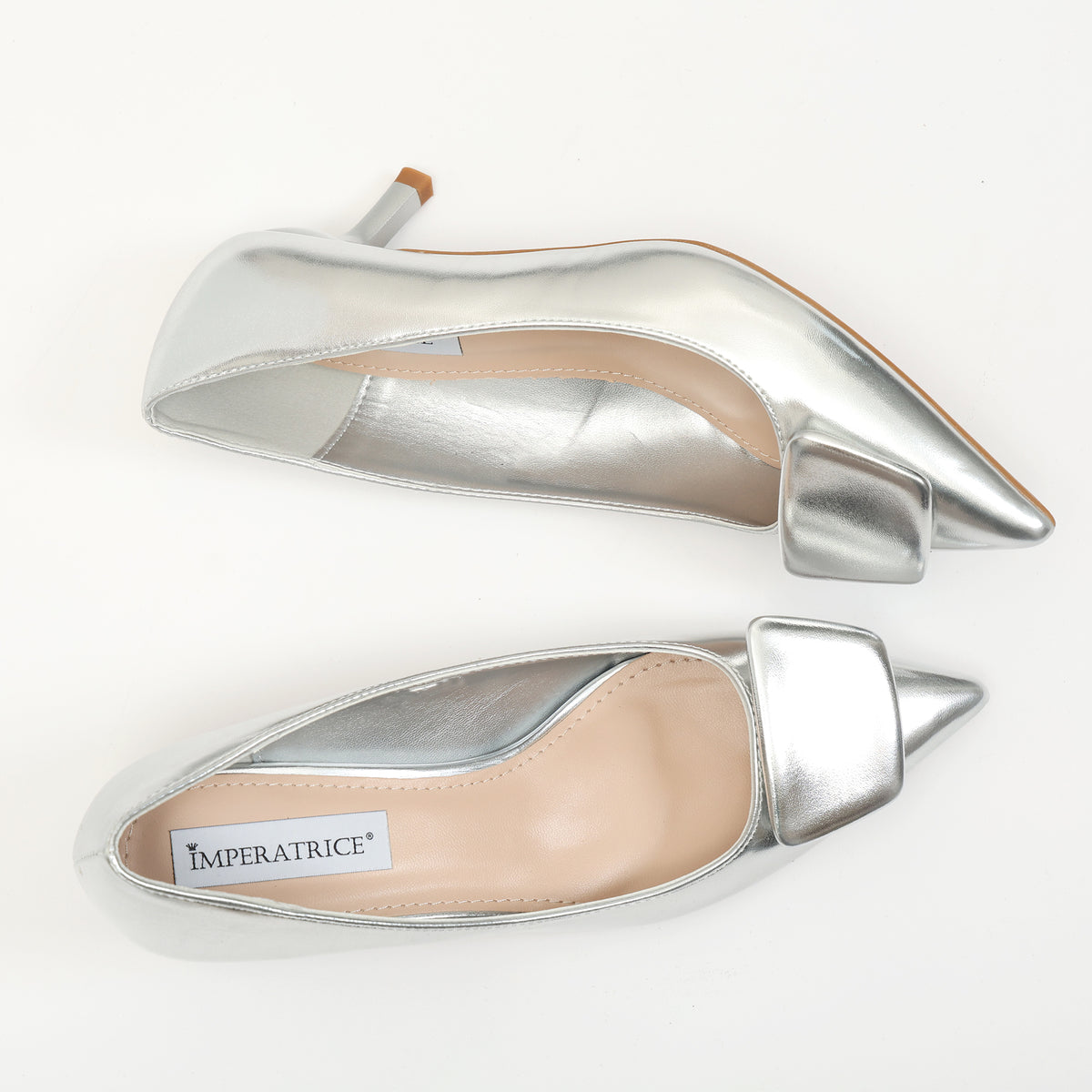 Dècolletè pumps in simil pelle con tacco basso e dettaglio sulla punta- Art.SP550
