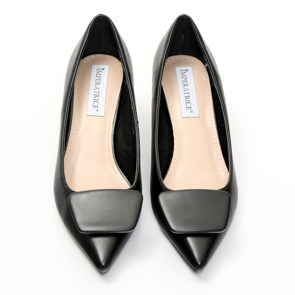 Dècolletè pumps in simil pelle con tacco basso e dettaglio sulla punta- Art.SP550