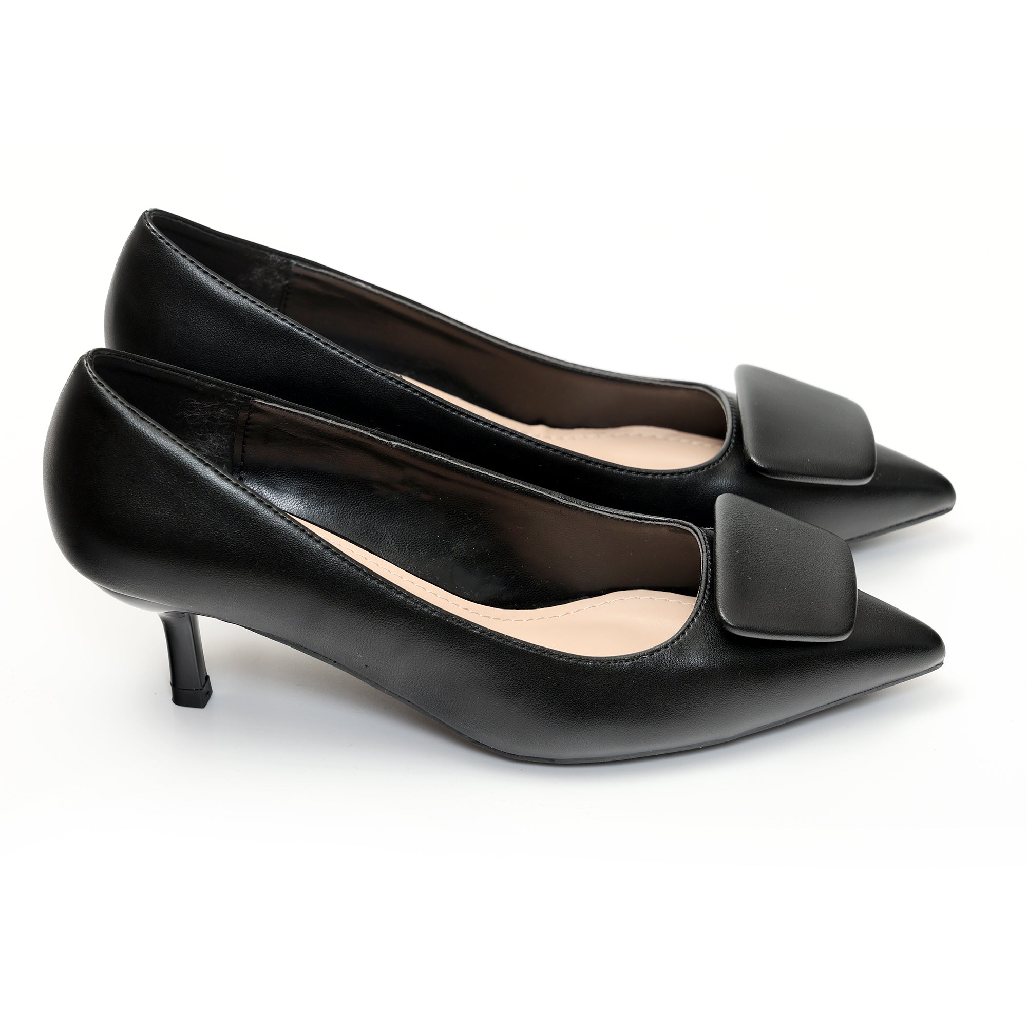 Dècolletè pumps in simil pelle con tacco basso e dettaglio sulla punta- Art.SP550