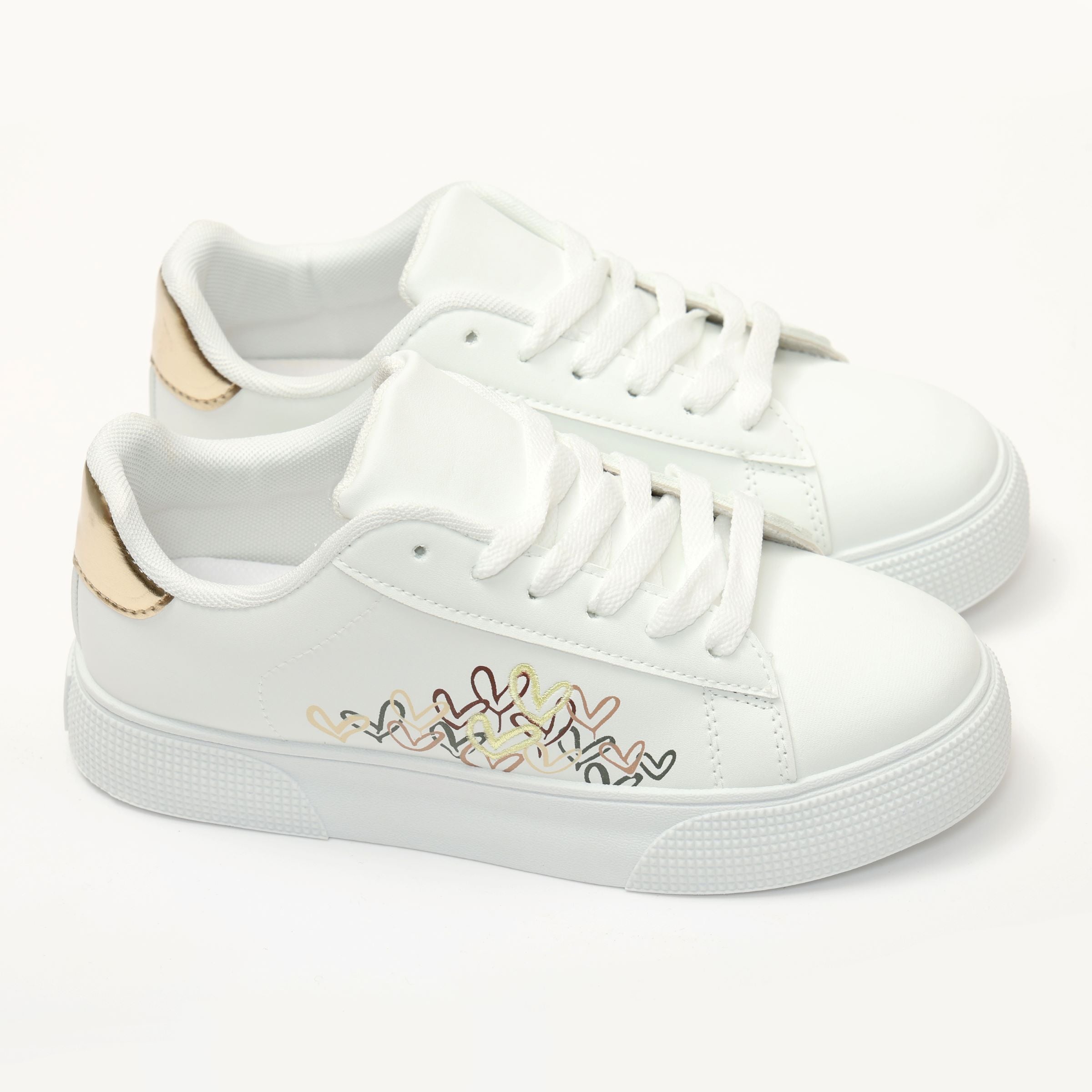 Sneakers in simil pelle con ricamo laterale- Art.BK513
