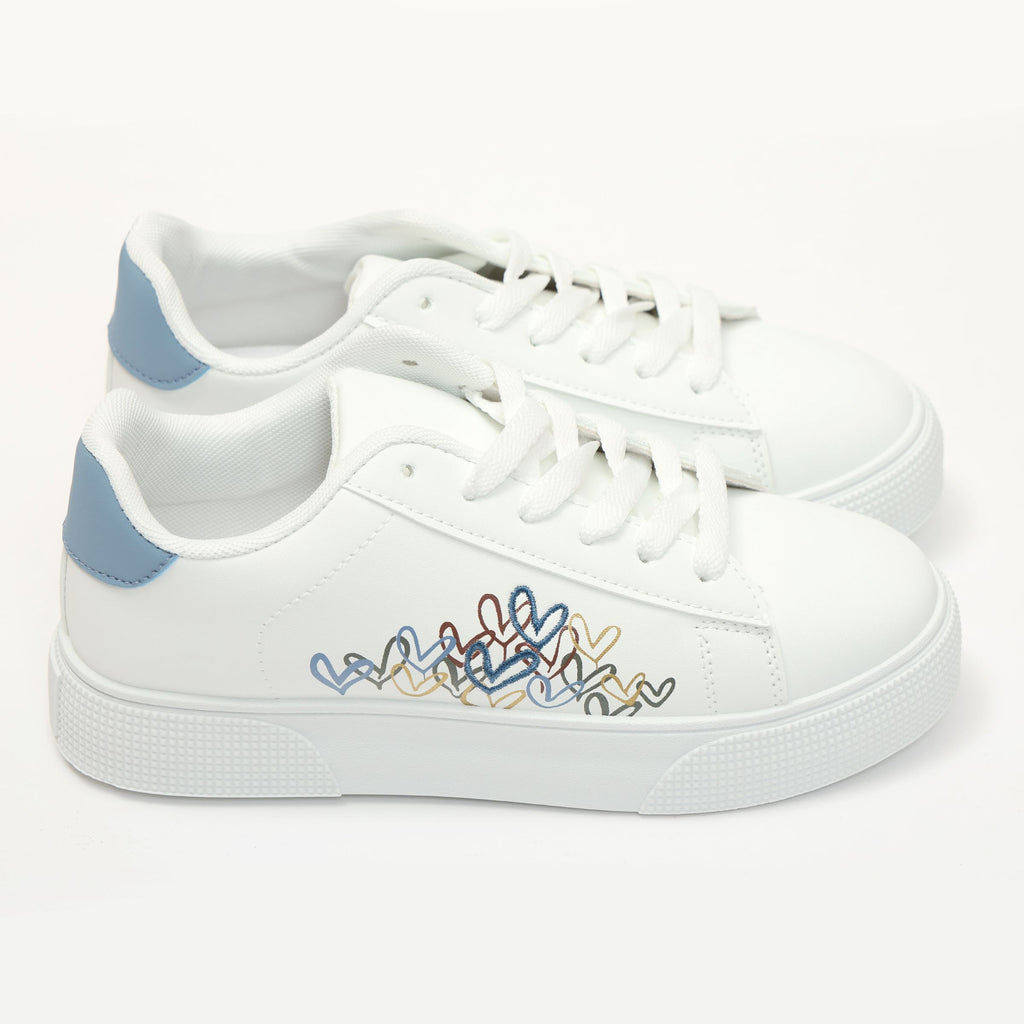 Sneakers in simil pelle con ricamo laterale- Art.BK513