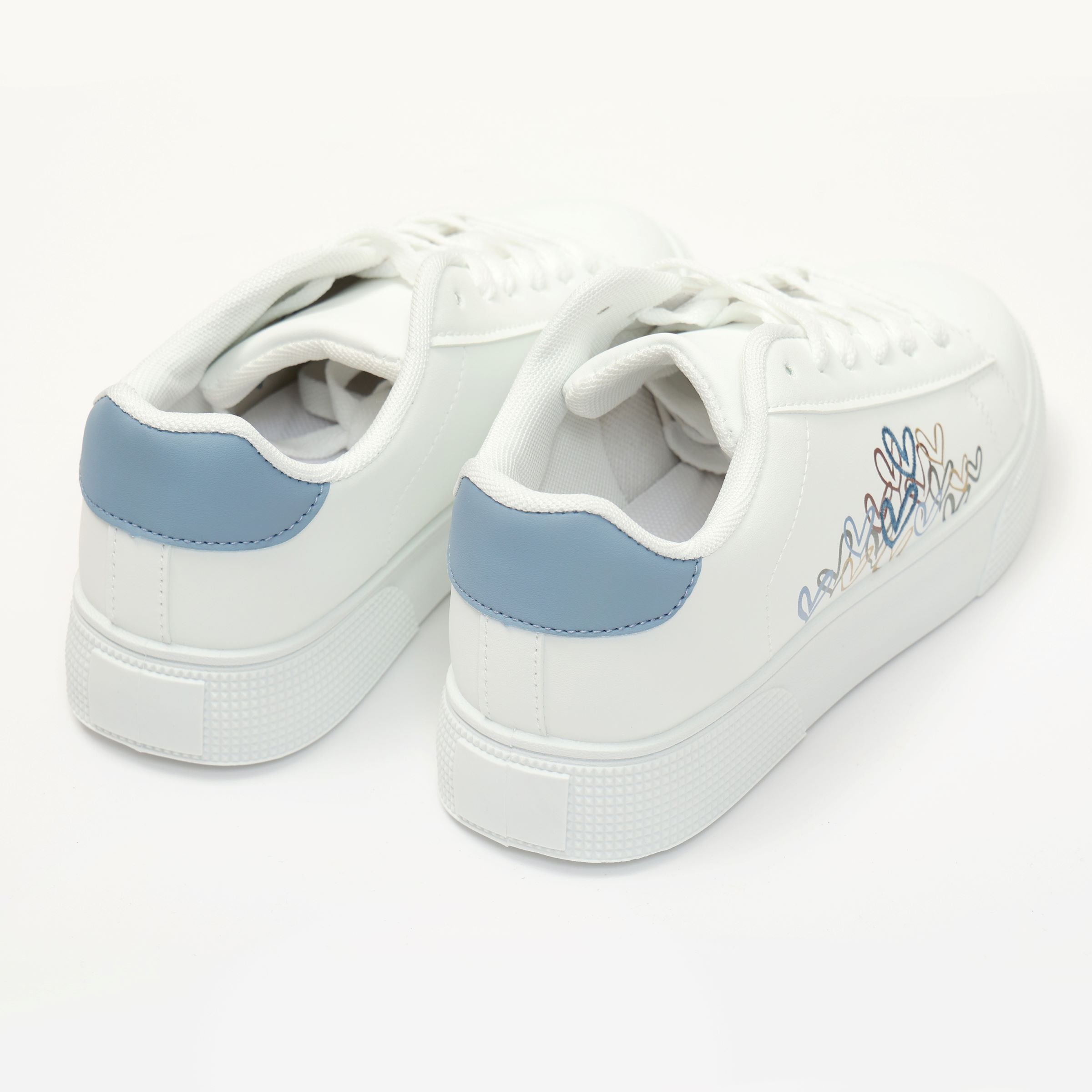 Sneakers in simil pelle con ricamo laterale- Art.BK513