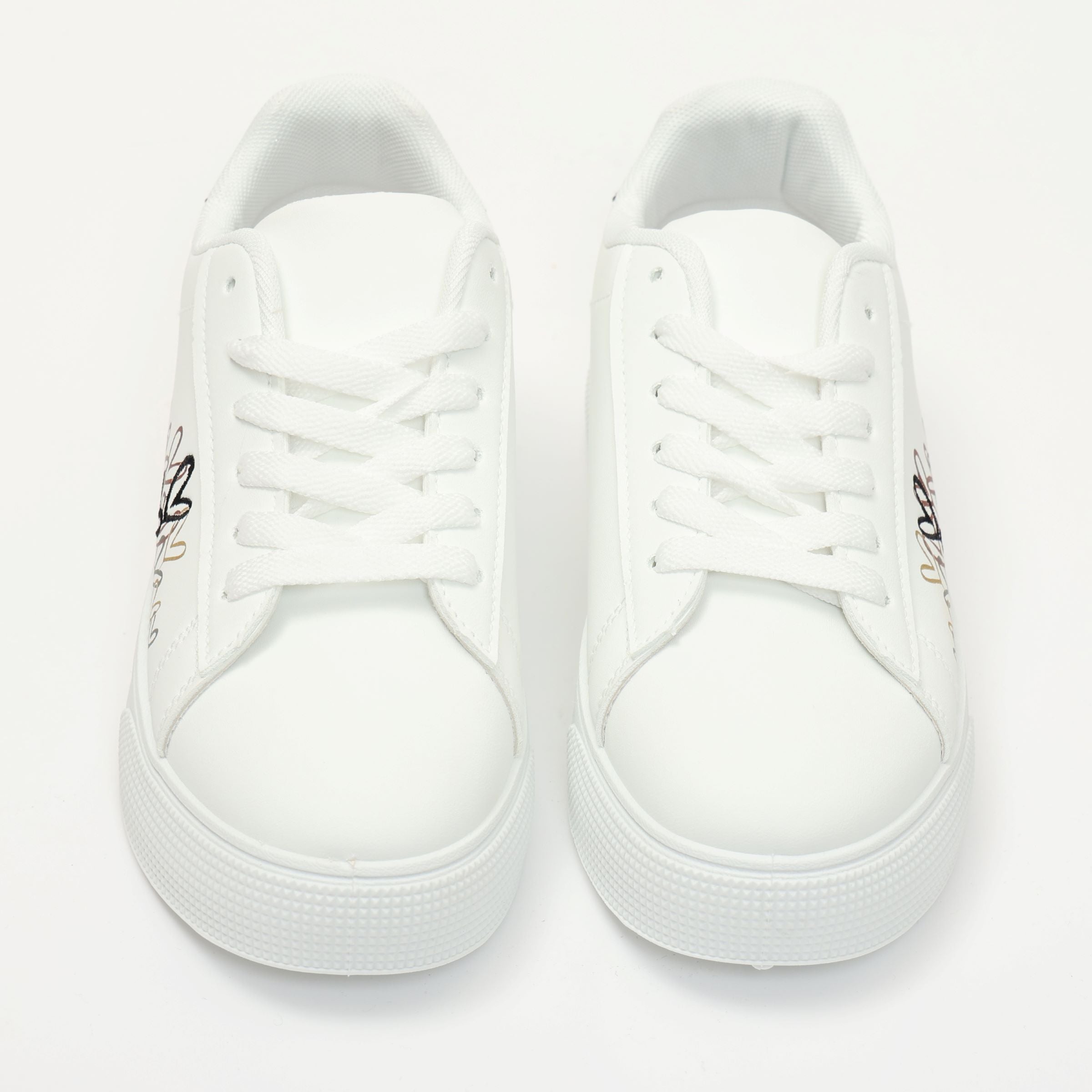 Sneakers in simil pelle con ricamo laterale- Art.BK513