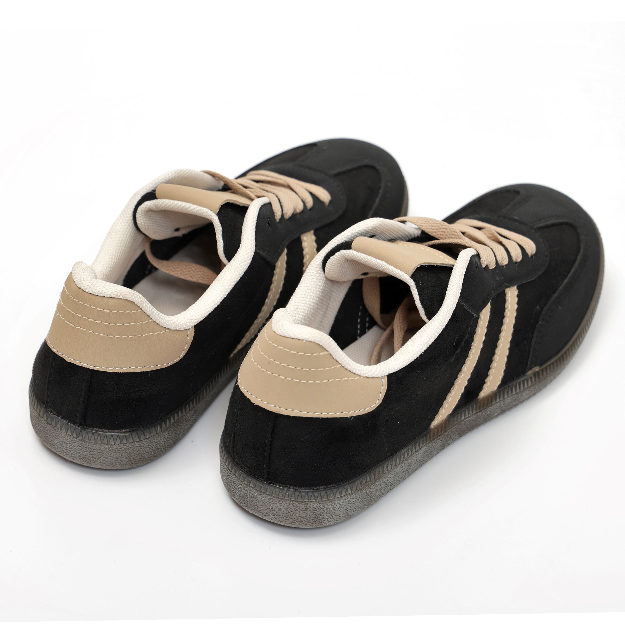 Sneakers in simil pelle scamosciata- Art.A108