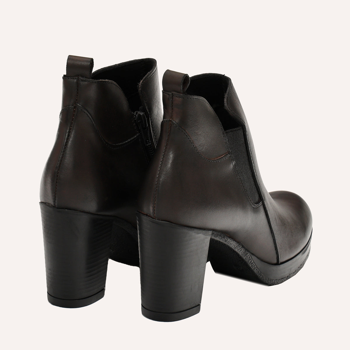 Stivaletto in vera pelle con tacco e fascia elastica- Art.302PELLE