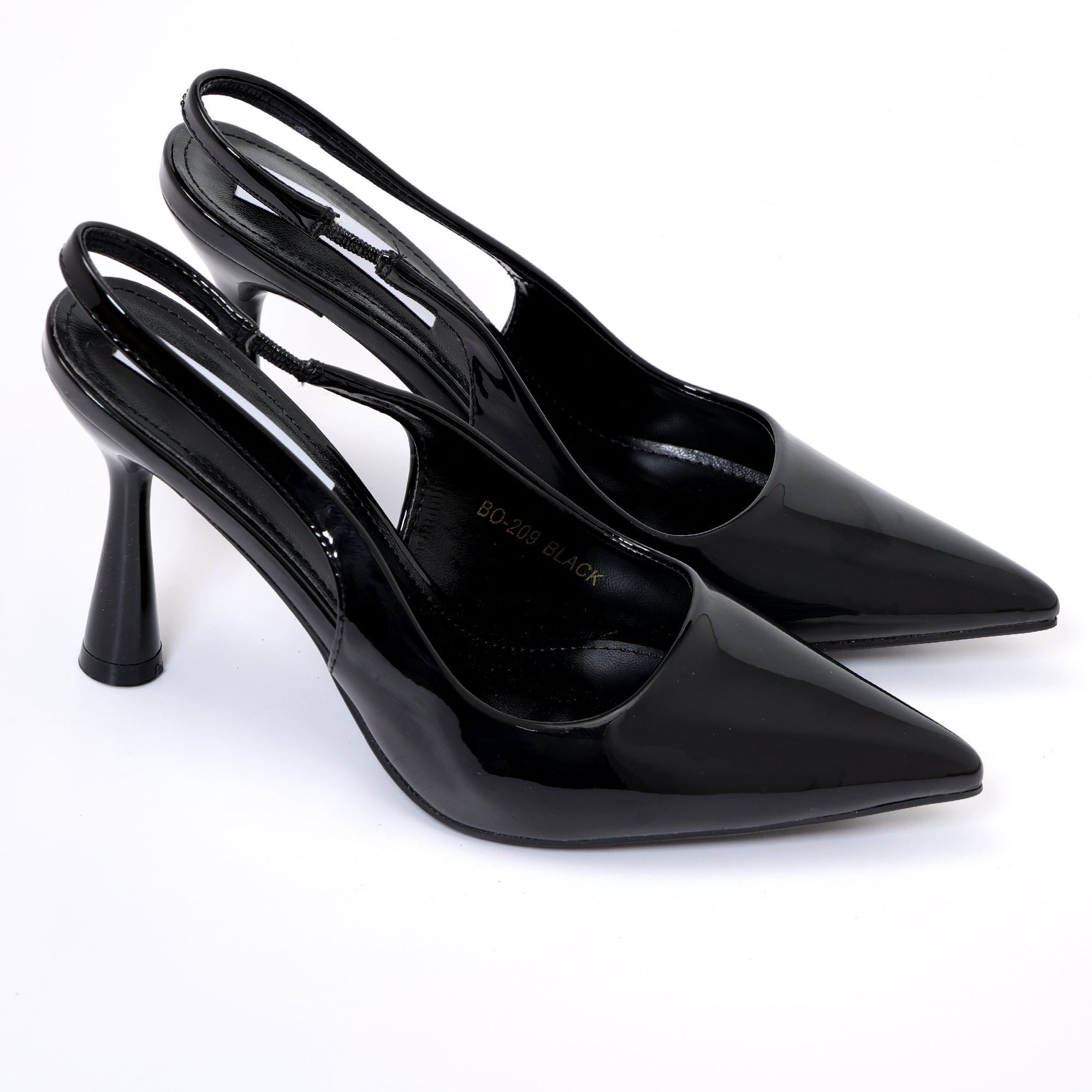 Dècolletè slingback in simil pelle verniciata con tacco a rocchetto tondo- Art.BO209