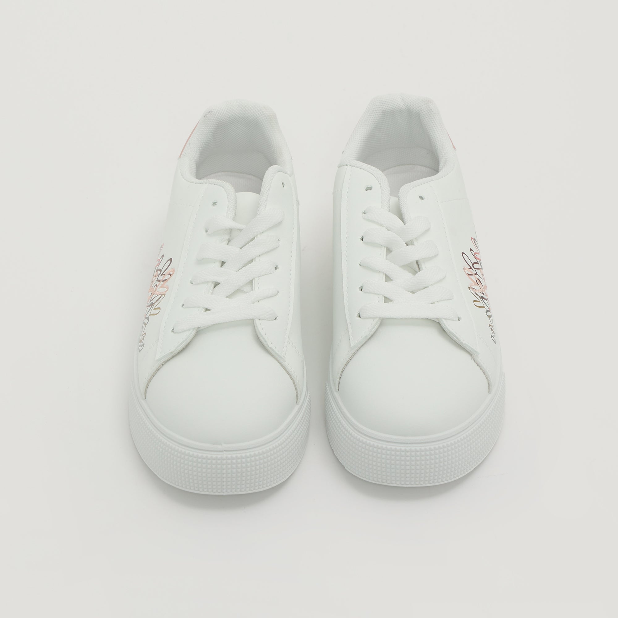 Sneakers in simil pelle con ricamo laterale- Art.BK513