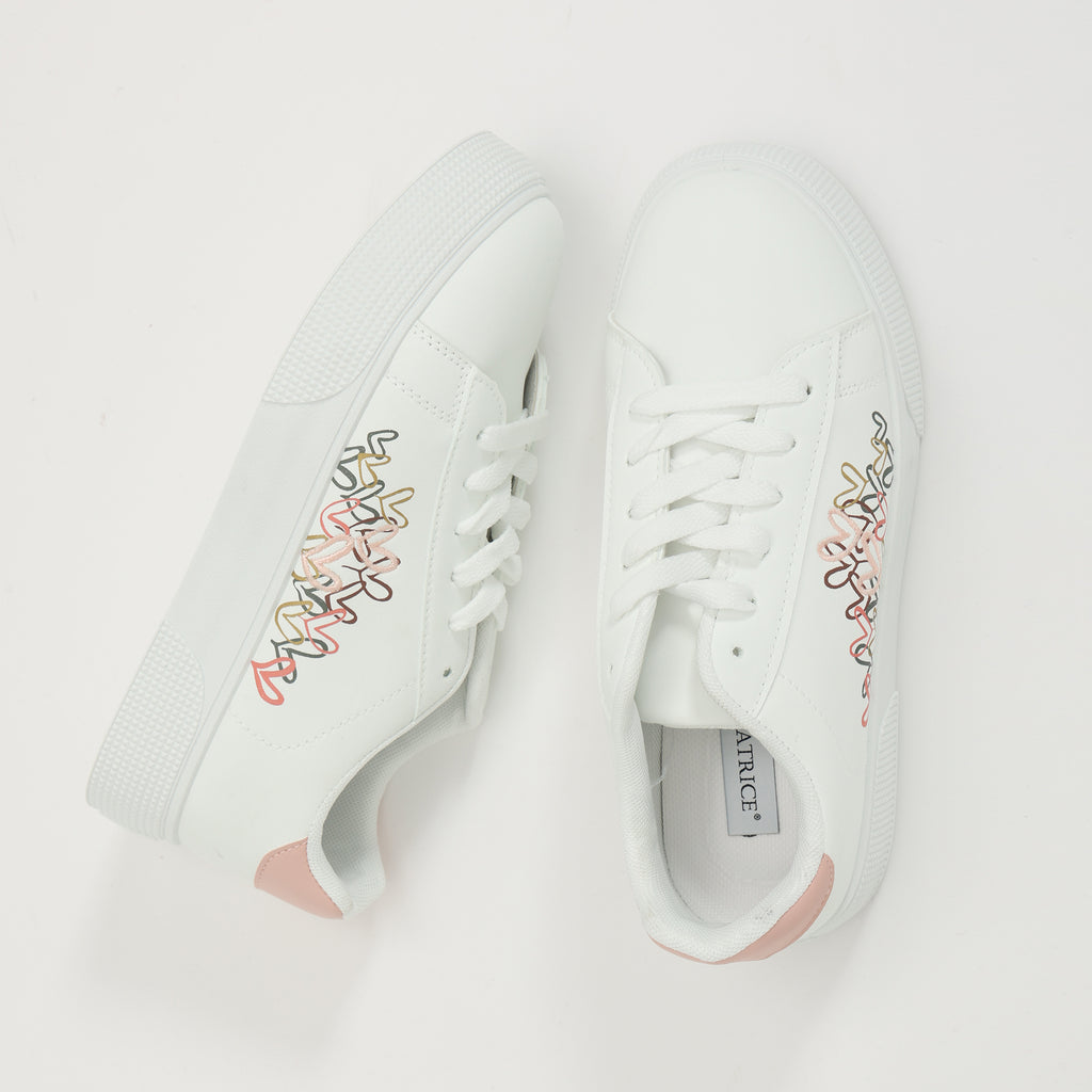 Sneakers in simil pelle con ricamo laterale- Art.BK513