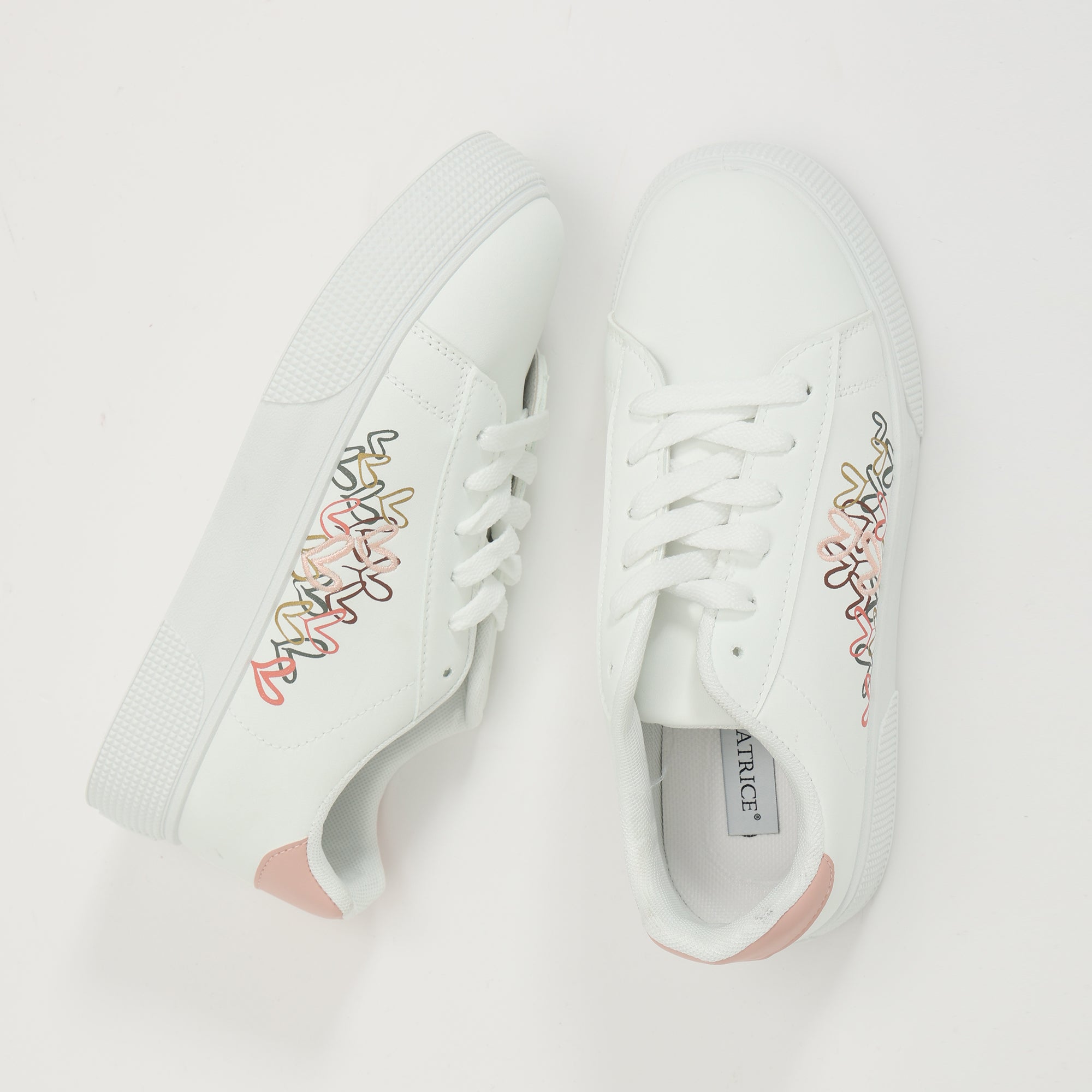 Sneakers in simil pelle con ricamo laterale- Art.BK513