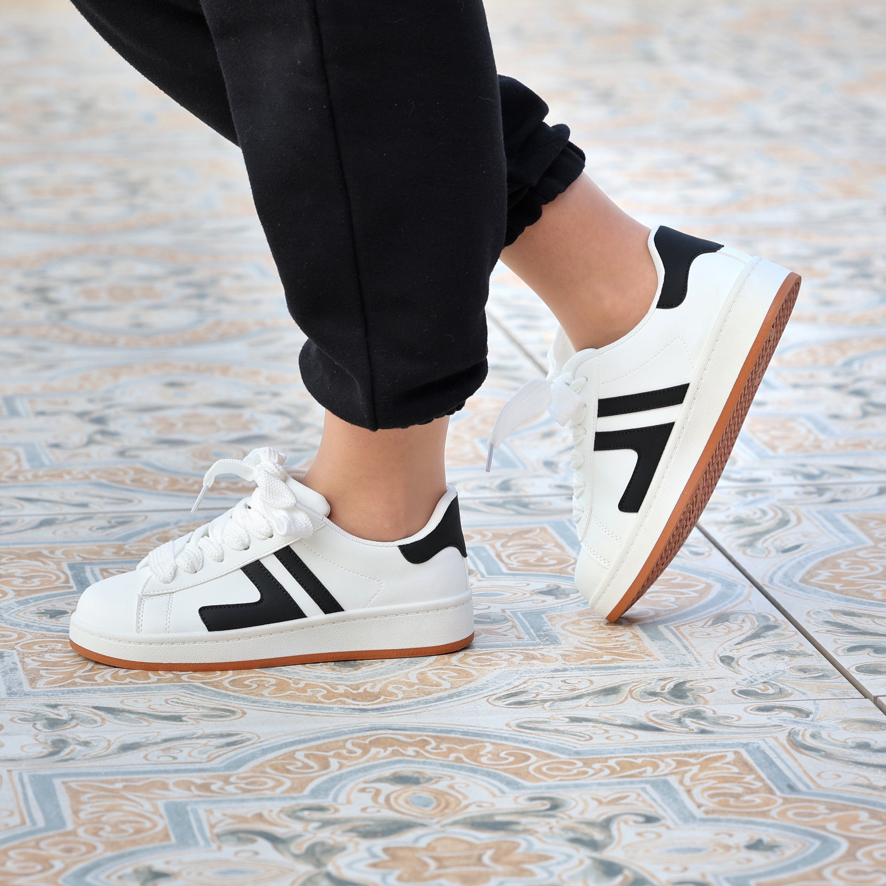 Sneakers in simil pelle bicolore- Art.A97