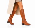 Stivali in simil pelle con tacco comodo e fascia elastica laterale