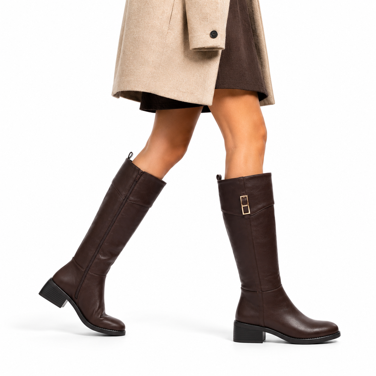 Stivale in simil pelle con fascia elastica e cinturino dorato