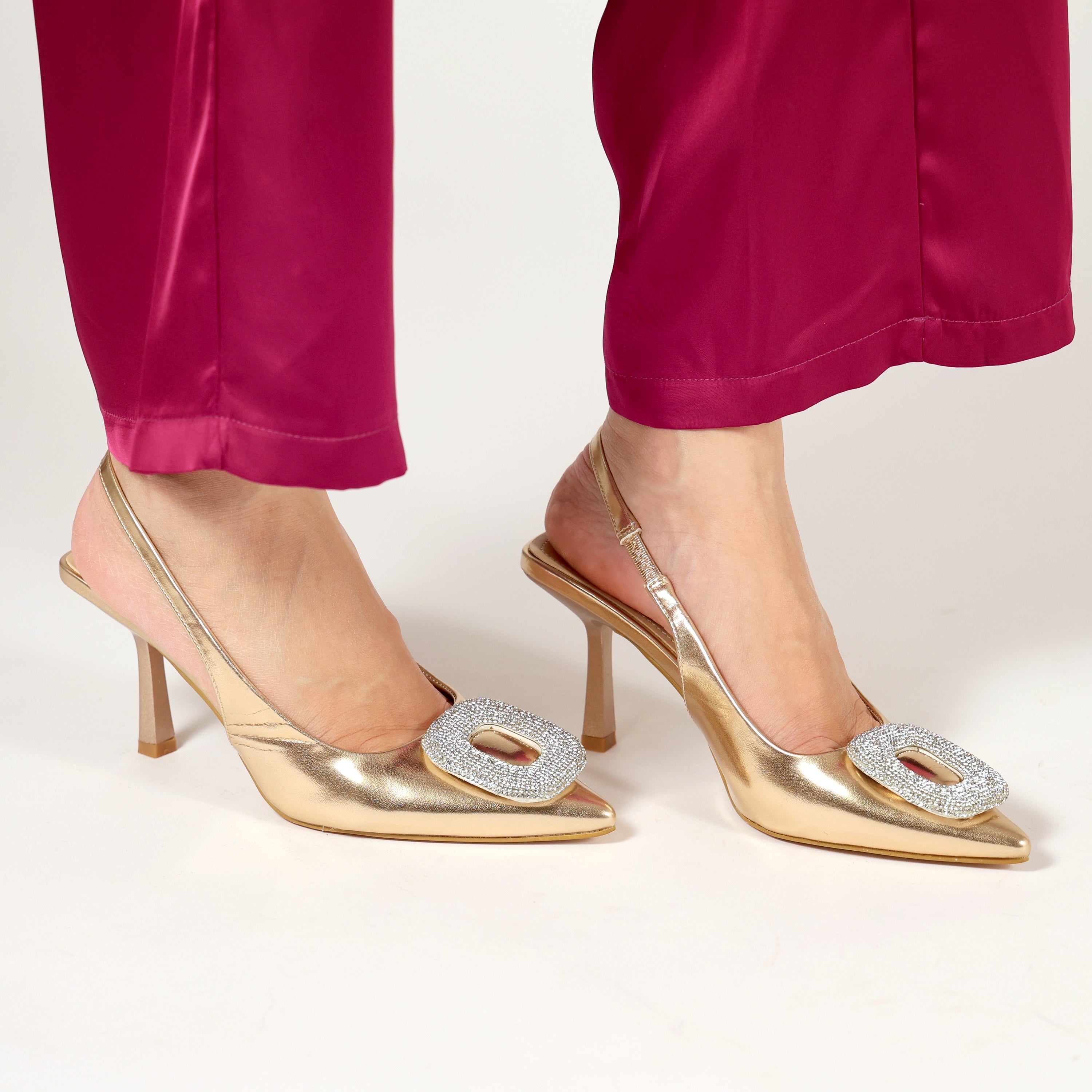Dècolletè slingback in simil pelle con dettaglio strass sulla punta- Art.SP551