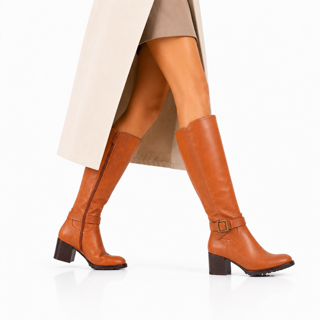 Stivali in simil pelle con tacco comodo e fascia elastica laterale