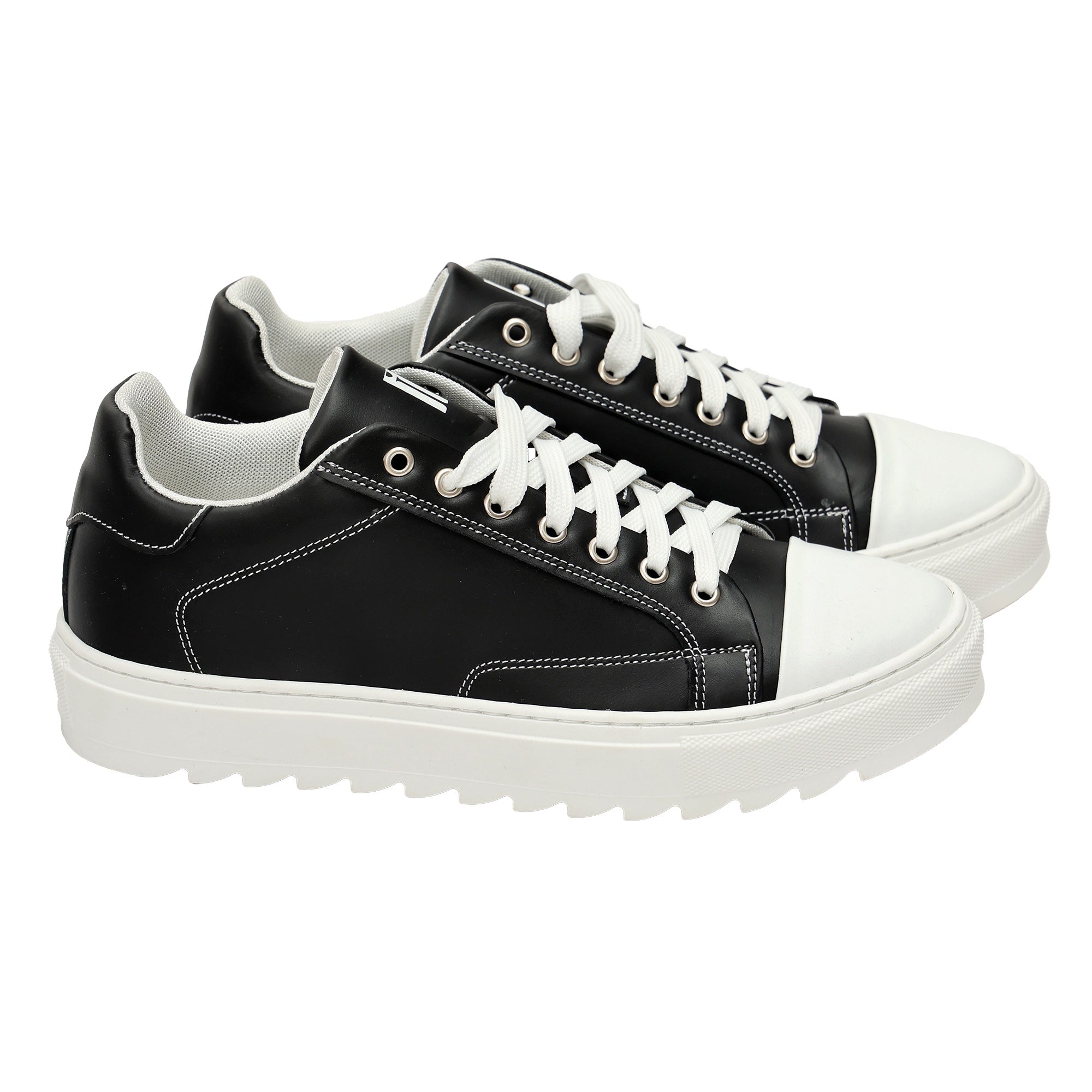 Sneakers in pelle con fondo in gomma -Art.SEVENPELLE