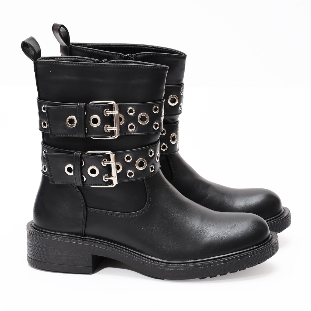 Stivaletto in simil pelle con cinturini - Art.MB61