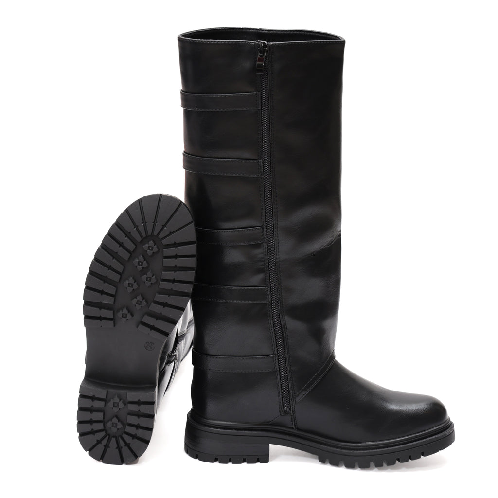 Stivale in simil pelle con cinturini- Art.9245