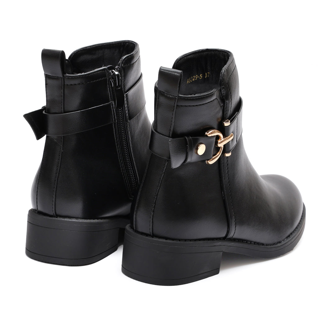 Stivaletto in simil pelle con fibbia dorata- Art.AS3295