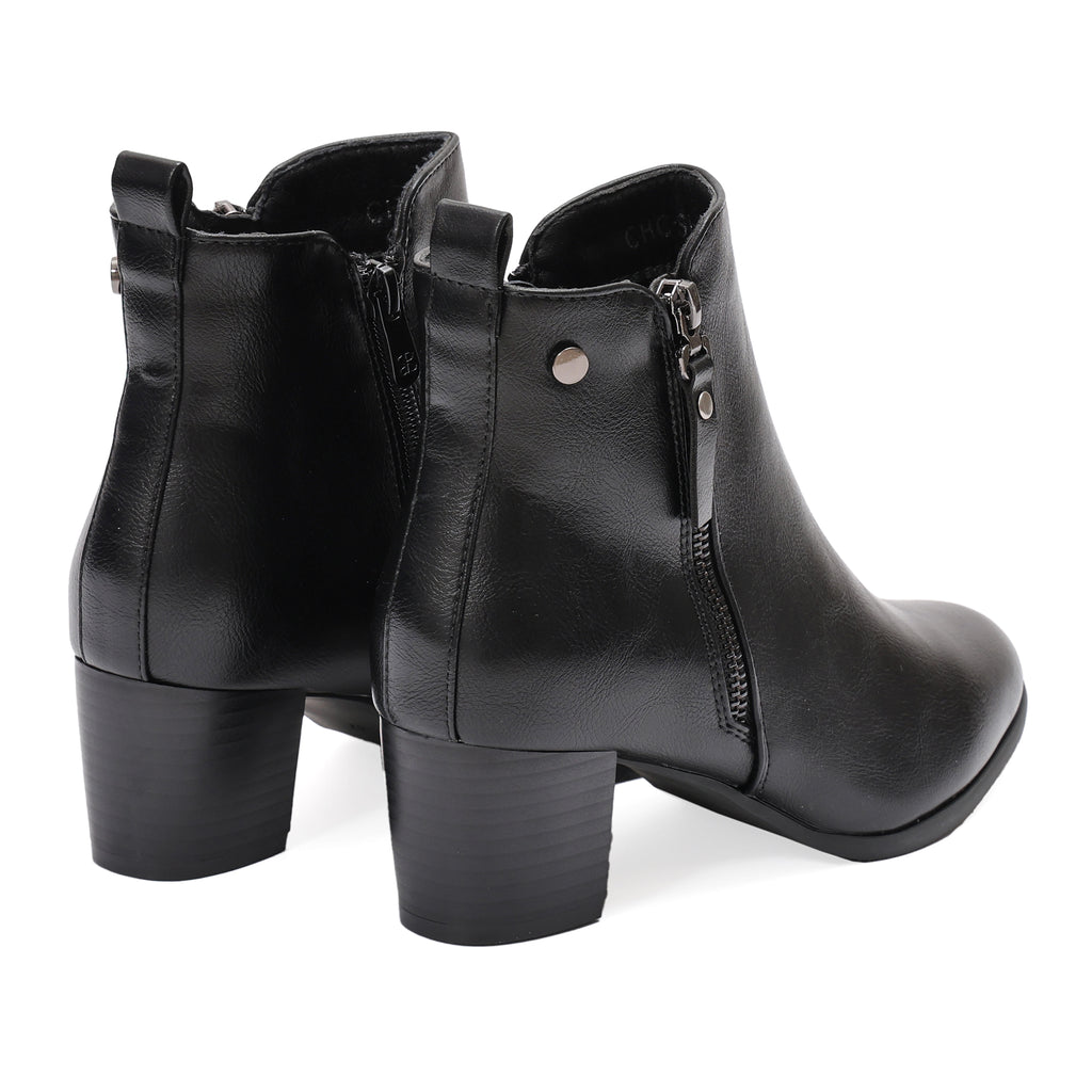 Stivaletto in simil  pelle con tacco e cintura laterale- Art.CHC268