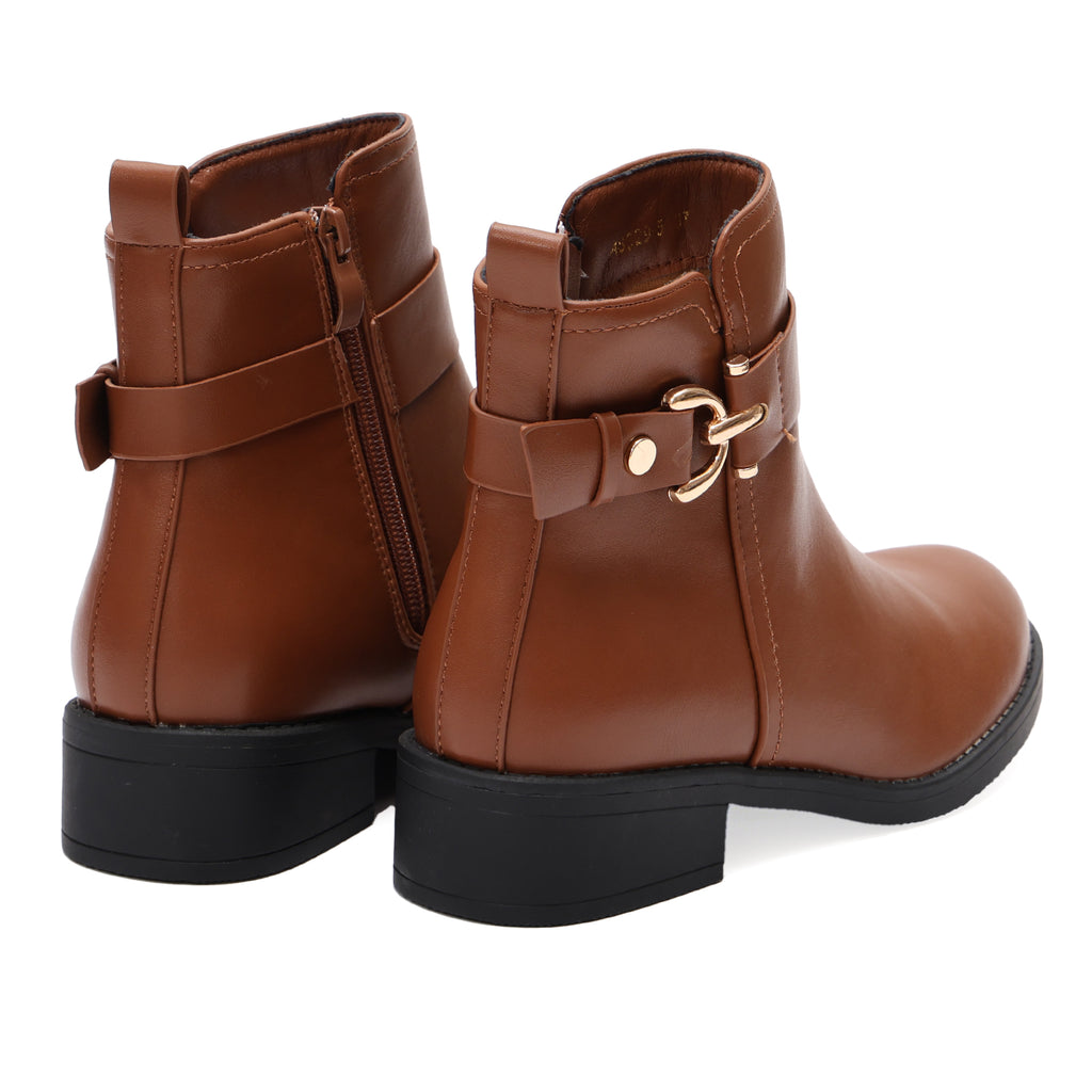 Stivaletto in simil pelle con fibbia dorata- Art.AS3295