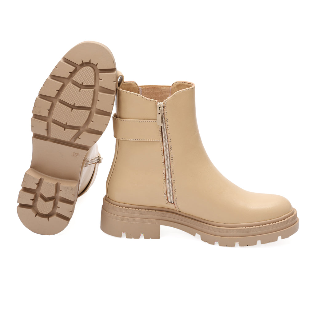 Stivaletto in simil pelle con elastico laterale e fibbia dorata- Art.DMLM8307