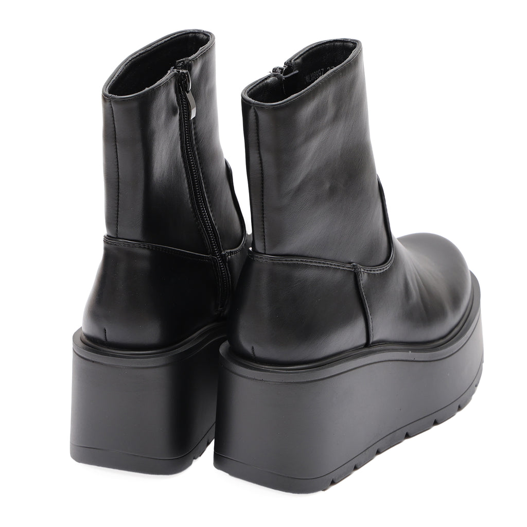 Stivaletto in simil pelle con zeppa- Art.DMLM8997