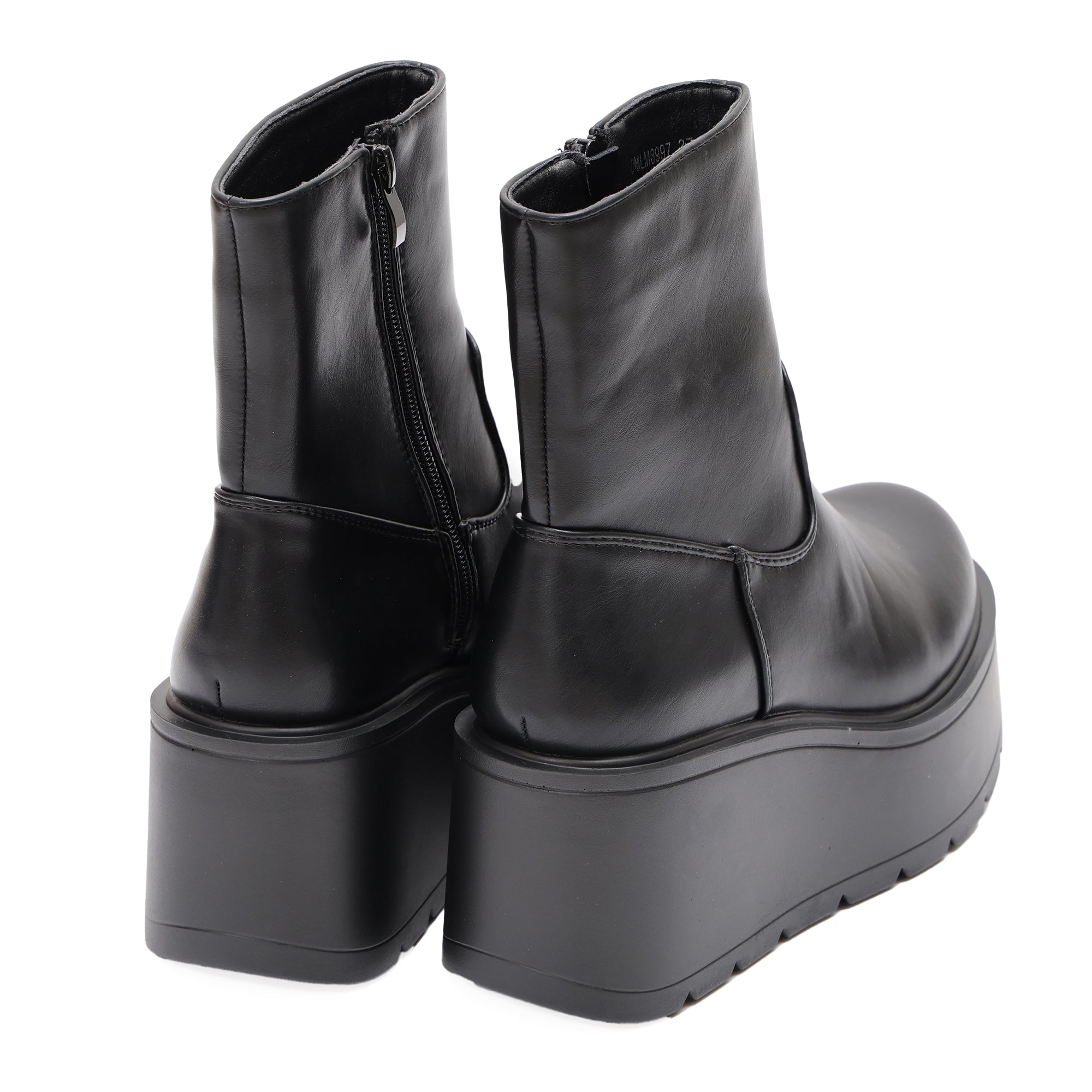 Stivaletto in simil pelle con zeppa- Art.DMLM8997