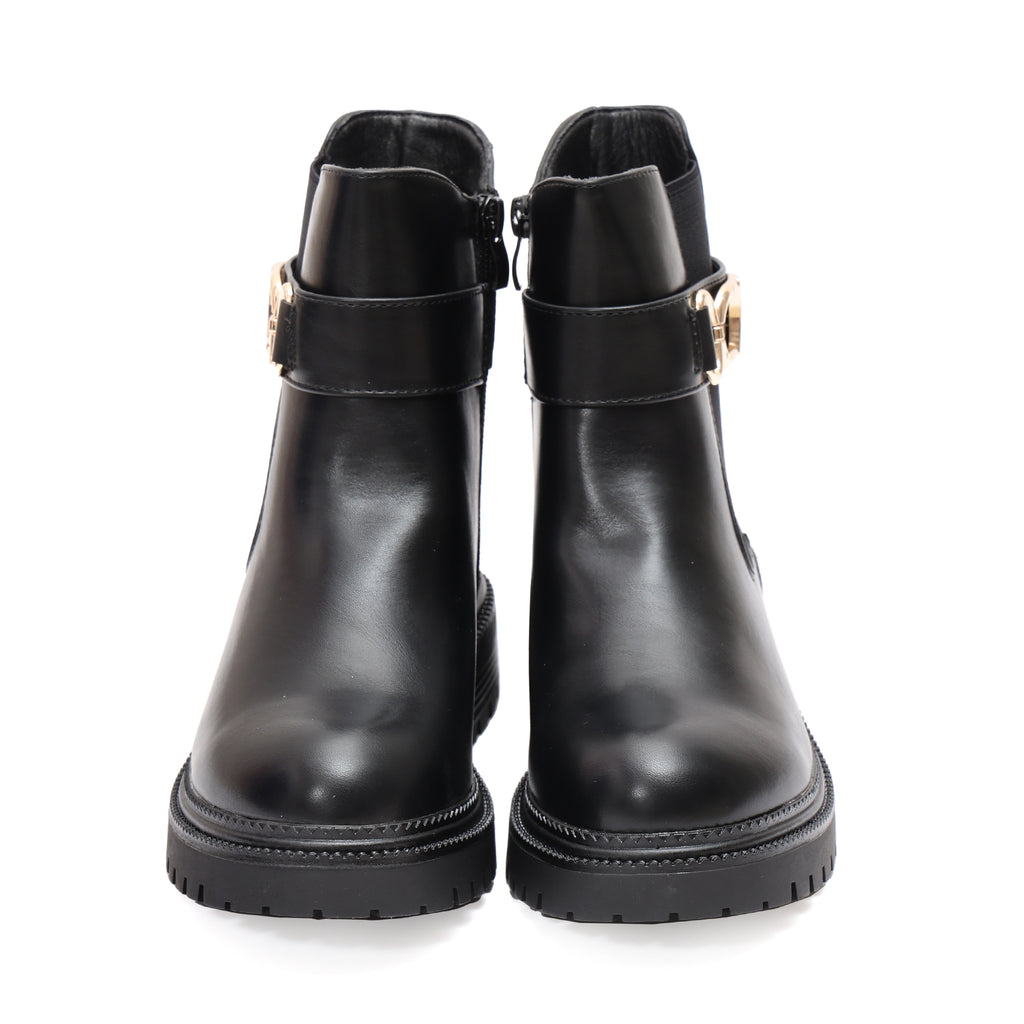 Stivaletto in simil pelle con elastico e fibbia dorata - Art.DMLM8993