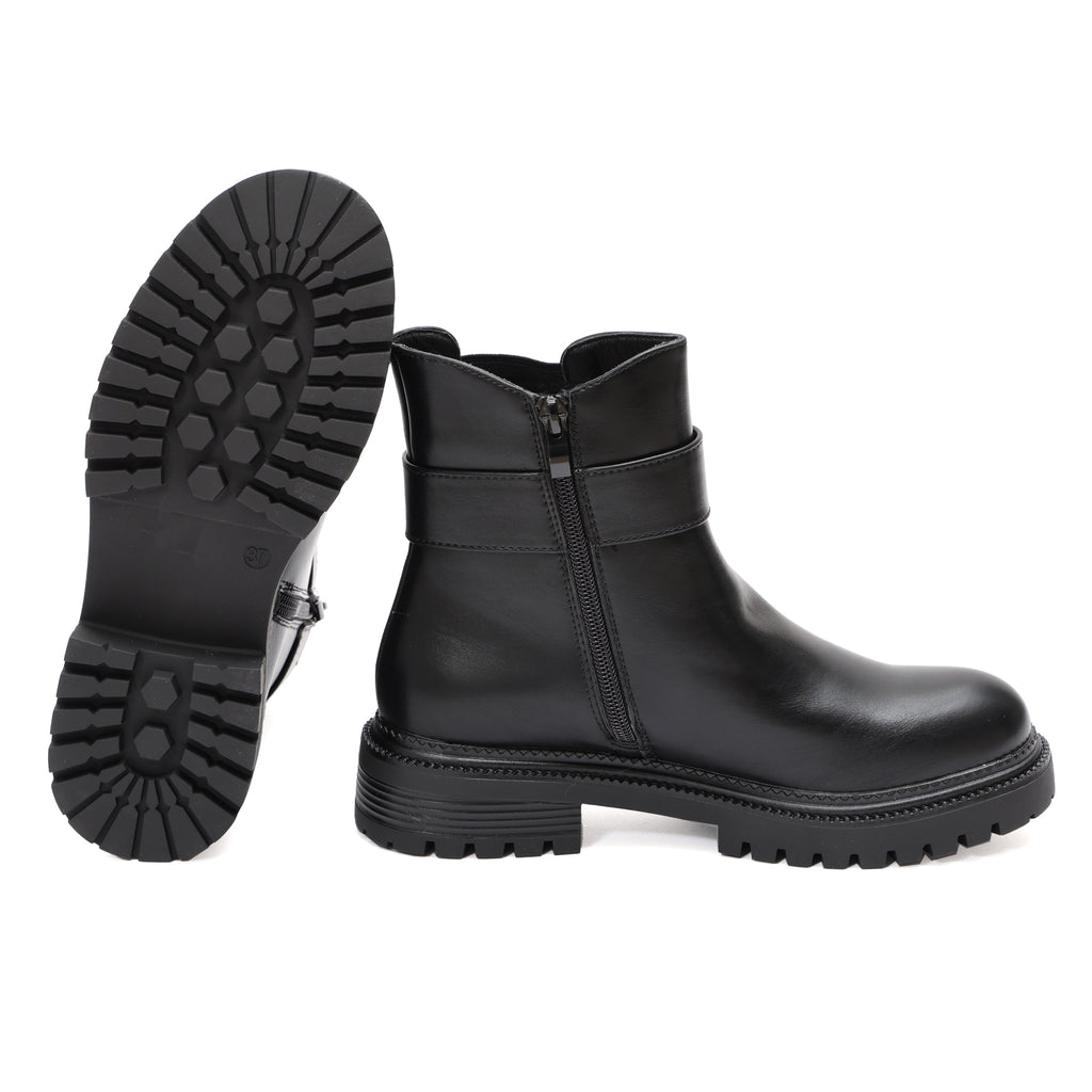 Stivaletto in simil pelle con elastico e fibbia dorata - Art.DMLM8993