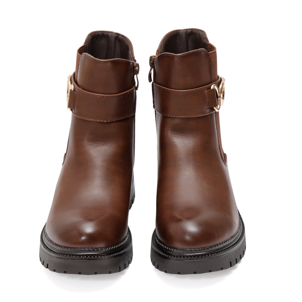 Stivaletto in simil pelle con elastico e fibbia dorata - Art.DMLM8993