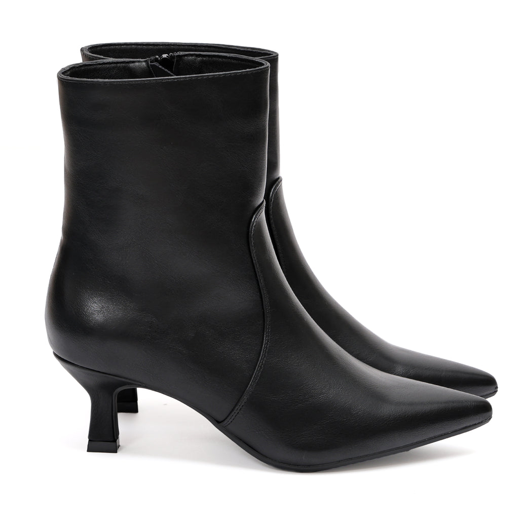 Stivaletto in simil pelle con tacco- Art.9249
