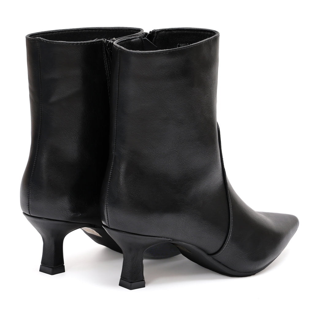 Stivaletto in simil pelle con tacco- Art.9249
