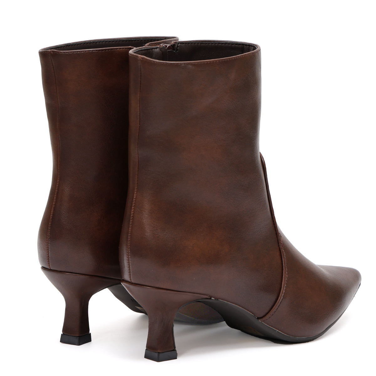 Stivaletto in simil pelle con tacco- Art.9249
