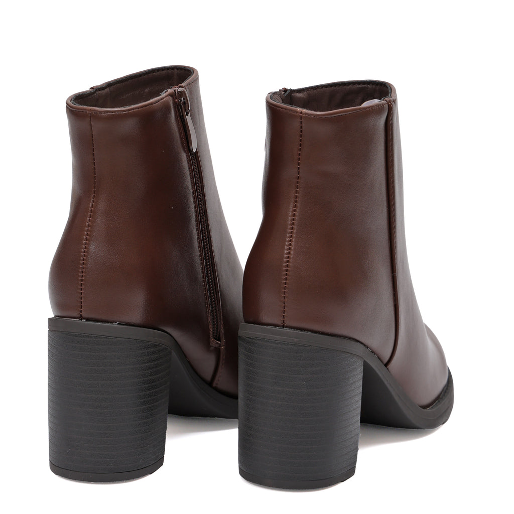 Stivaletto in simil pelle con tacco- Art.BM203