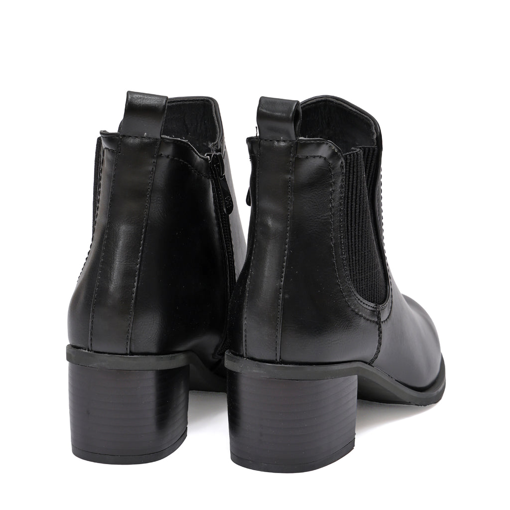 Stivaletto in simil pelle con fascia elastica- Art.CHC203