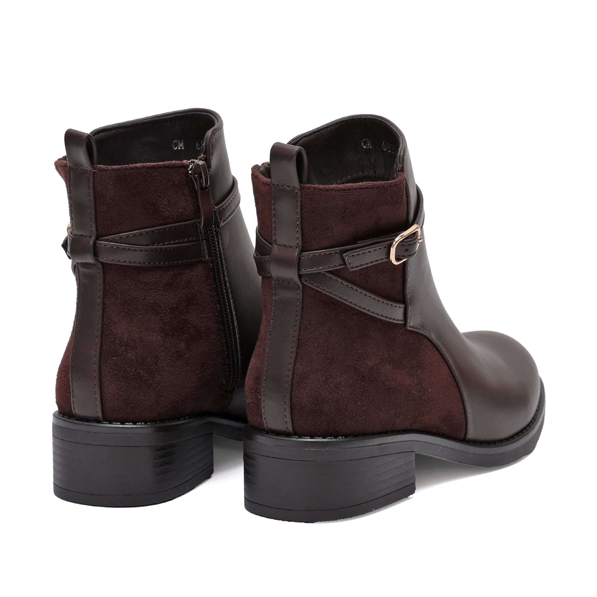 Stivaletto in simil pelle con fibbia dorata- Art.68328