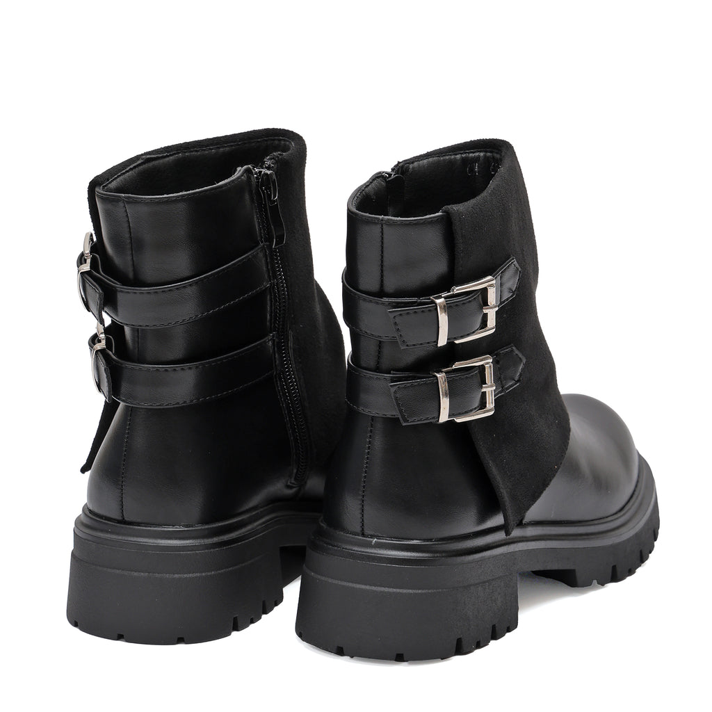 Stivaletto in simil pelle con cinturini e pelle camosciata- Art.68343